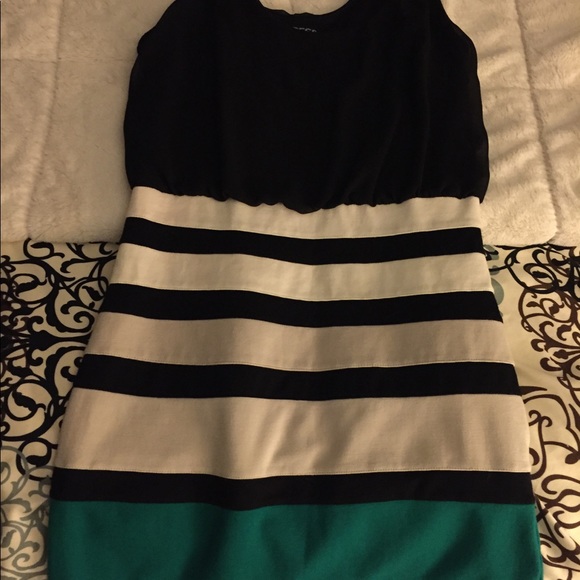 EXPRESS Dress Body-con with chiffon top - Picture 3 of 3